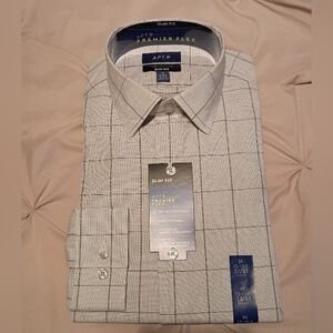 *NWT* Men's Apt. 9 White & Grey Dress Shirt. Size Medium!